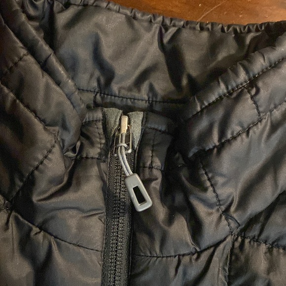 MEN’S BLACK NANO PUFF VEST🔥 - Picture 8 of 15